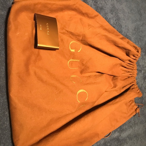 Gucci Genuine  Black Leather Bag Almost New - Picture 10 of 14